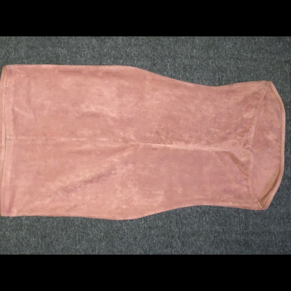 Peach dress - Picture 2 of 2